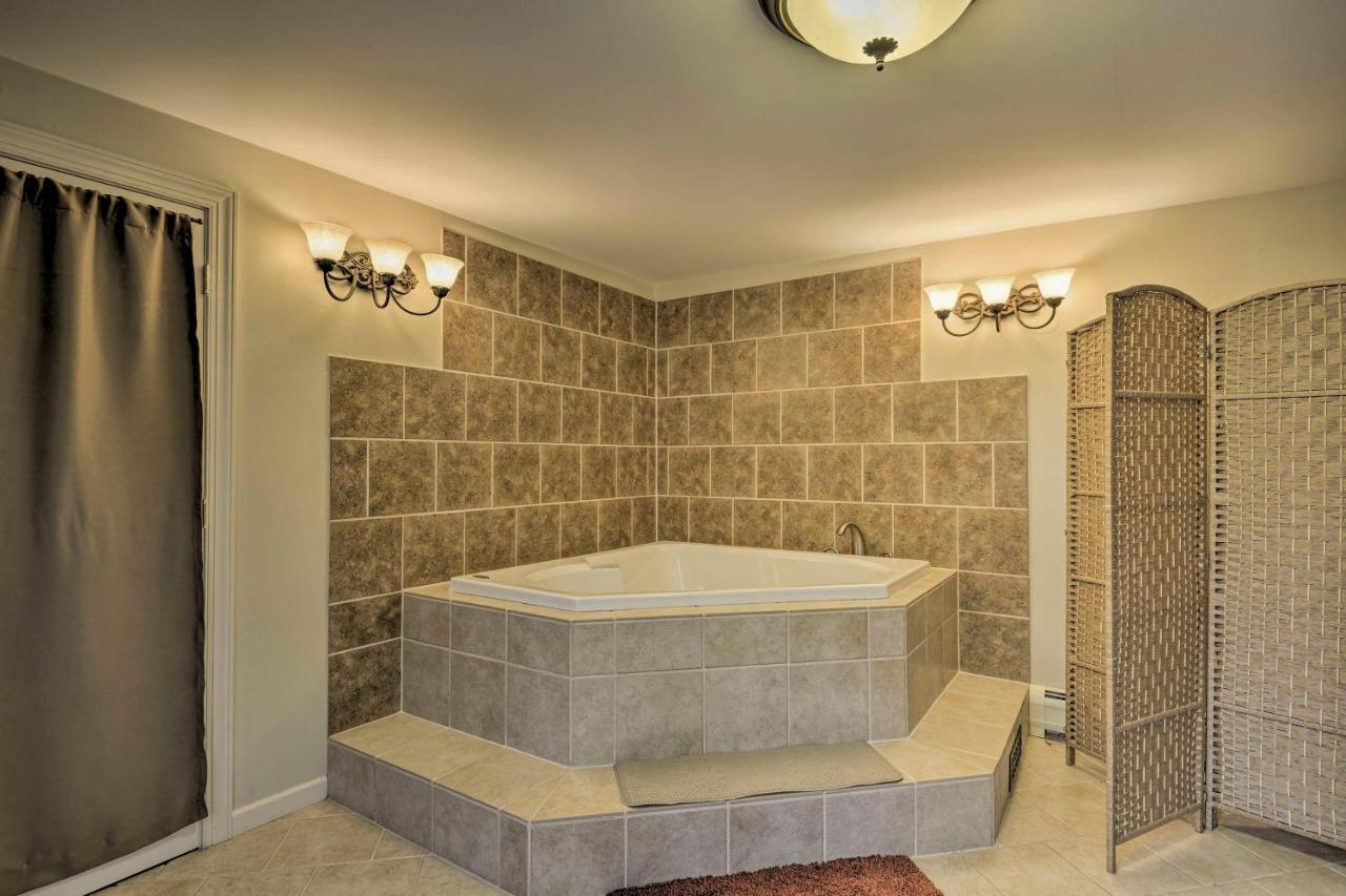 Spacious Home By Finger Lakes And Watkins Glen! Burdett Bagian luar foto