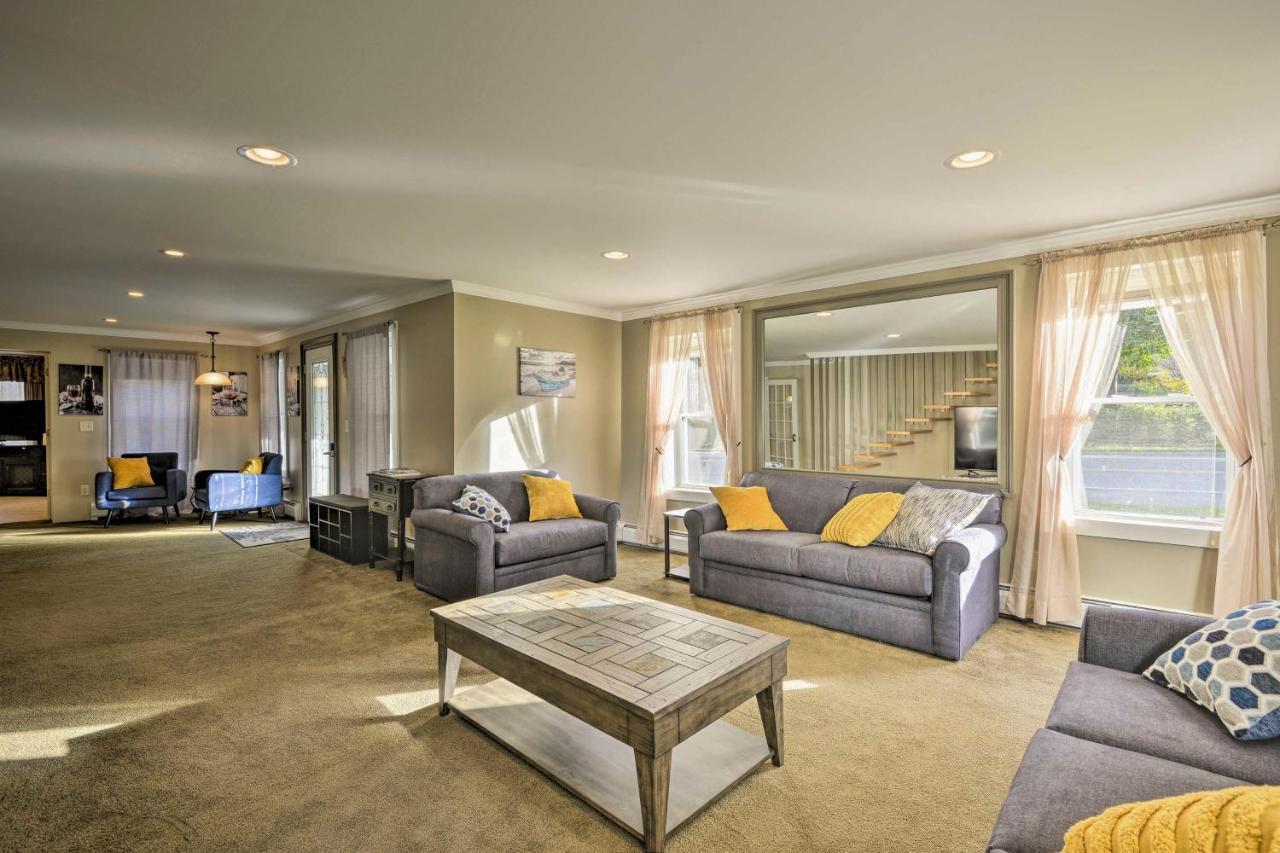 Spacious Home By Finger Lakes And Watkins Glen! Burdett Bagian luar foto